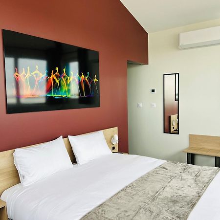 Hotel Wood Inn Bordeaux Aeroport Mérignac Kültér fotó