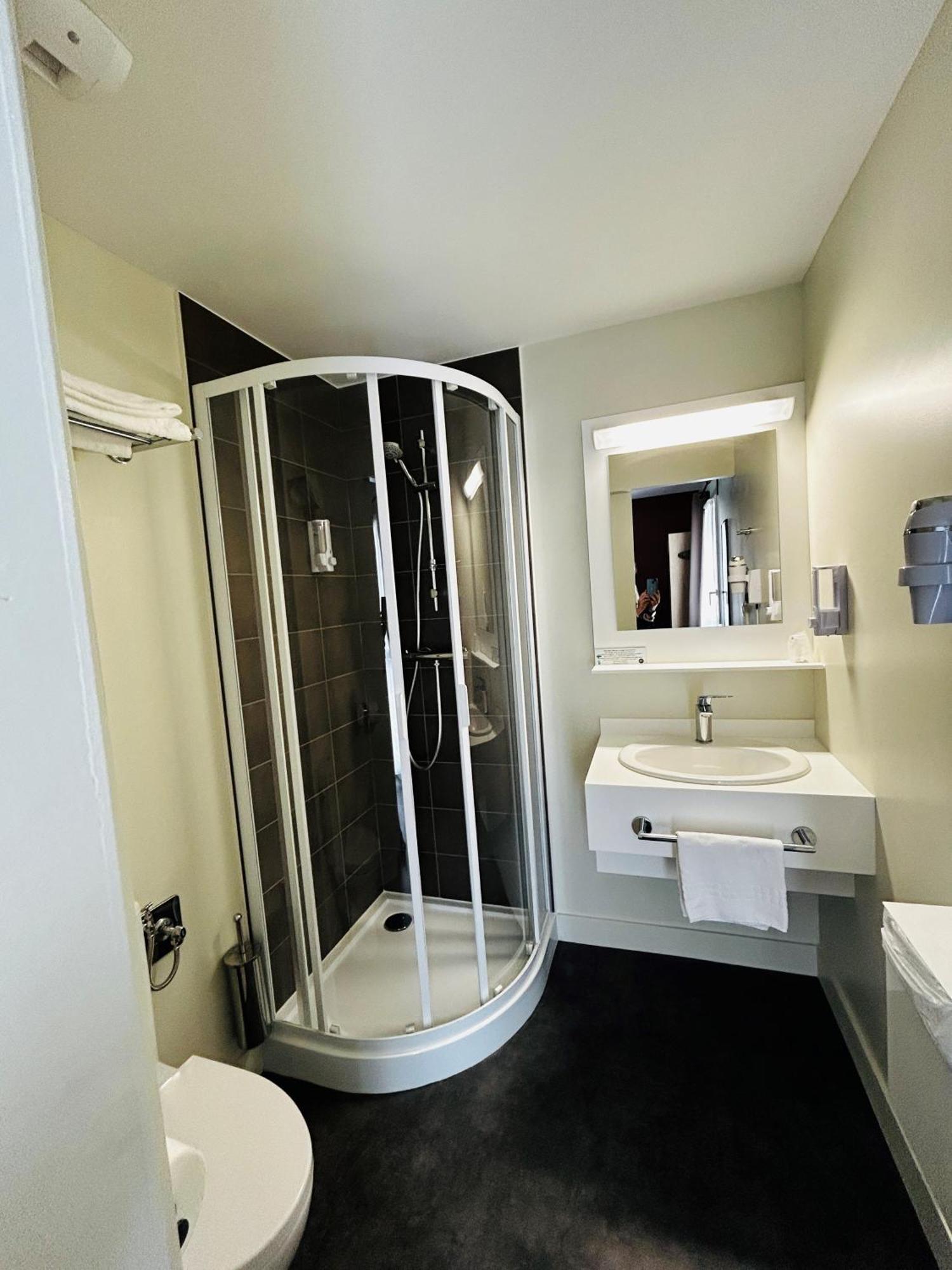 Hotel Wood Inn Bordeaux Aeroport Mérignac Kültér fotó